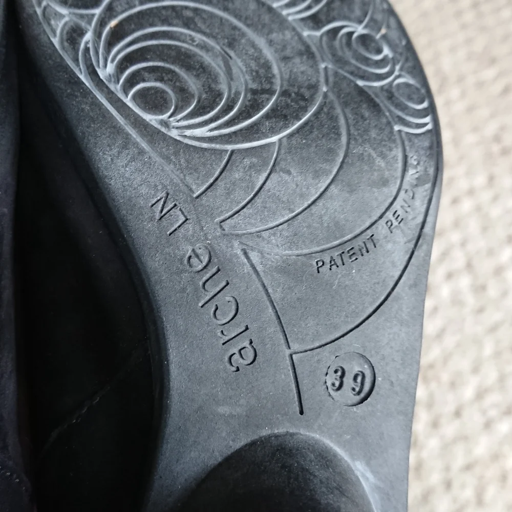 Arche Black Leather Slingback Sandals size 8